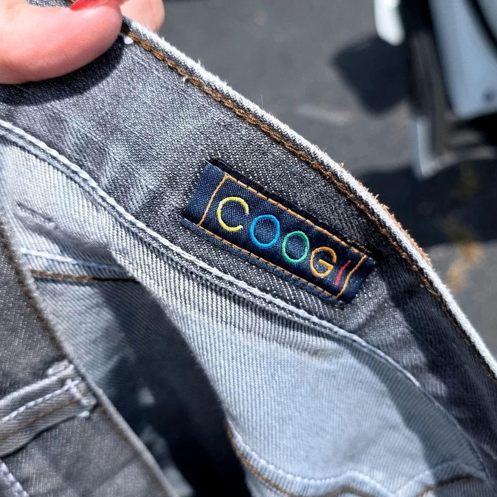 COOGI Men Grey Denim Shorts Sz. 34 Embroidered Pocket Streetwear Hip Hop Vtg Y2K